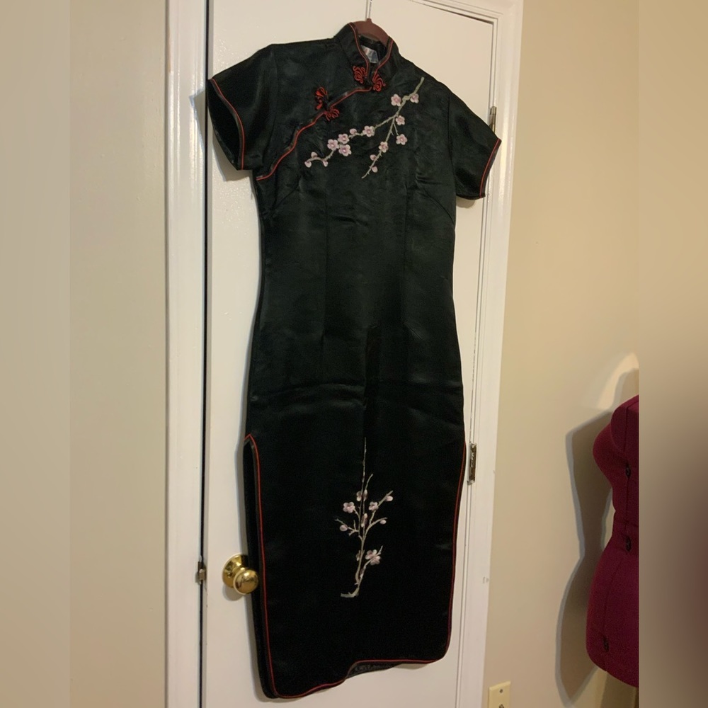 EUC Oriental Style Black with Purple Embroidered Flowers  Maxi Floral Dress